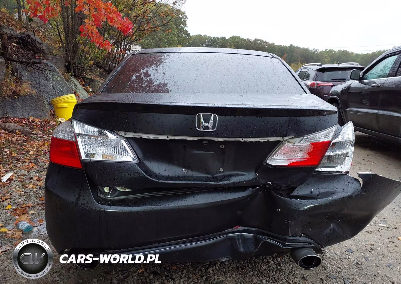 2015 Honda Accord Sport VIN:1HGCR2F55FA039401 - 16