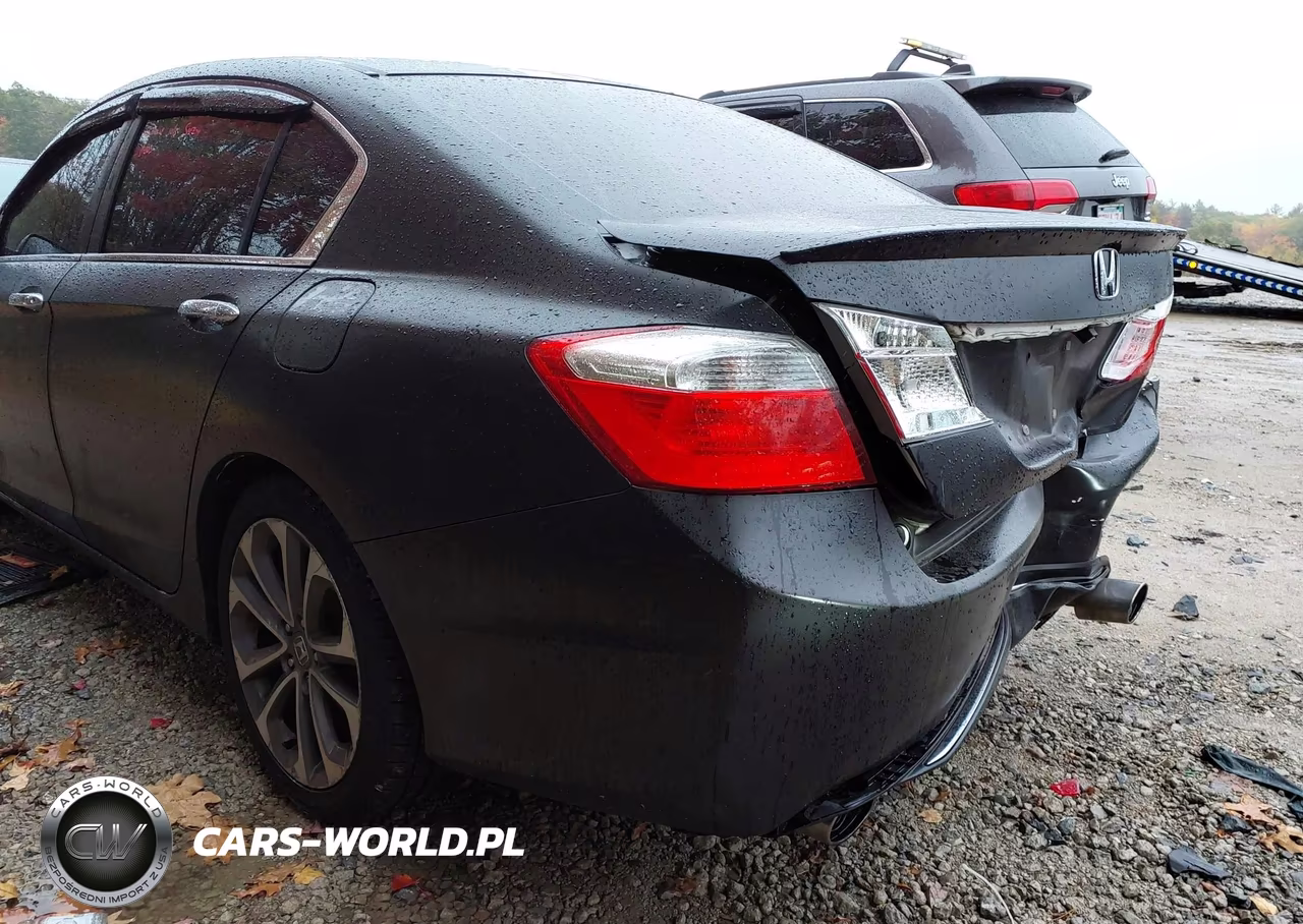2015 Honda Accord Sport VIN:1HGCR2F55FA039401 - 19