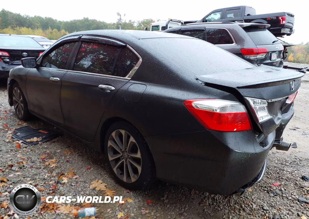 2015 Honda Accord Sport VIN:1HGCR2F55FA039401 - 3