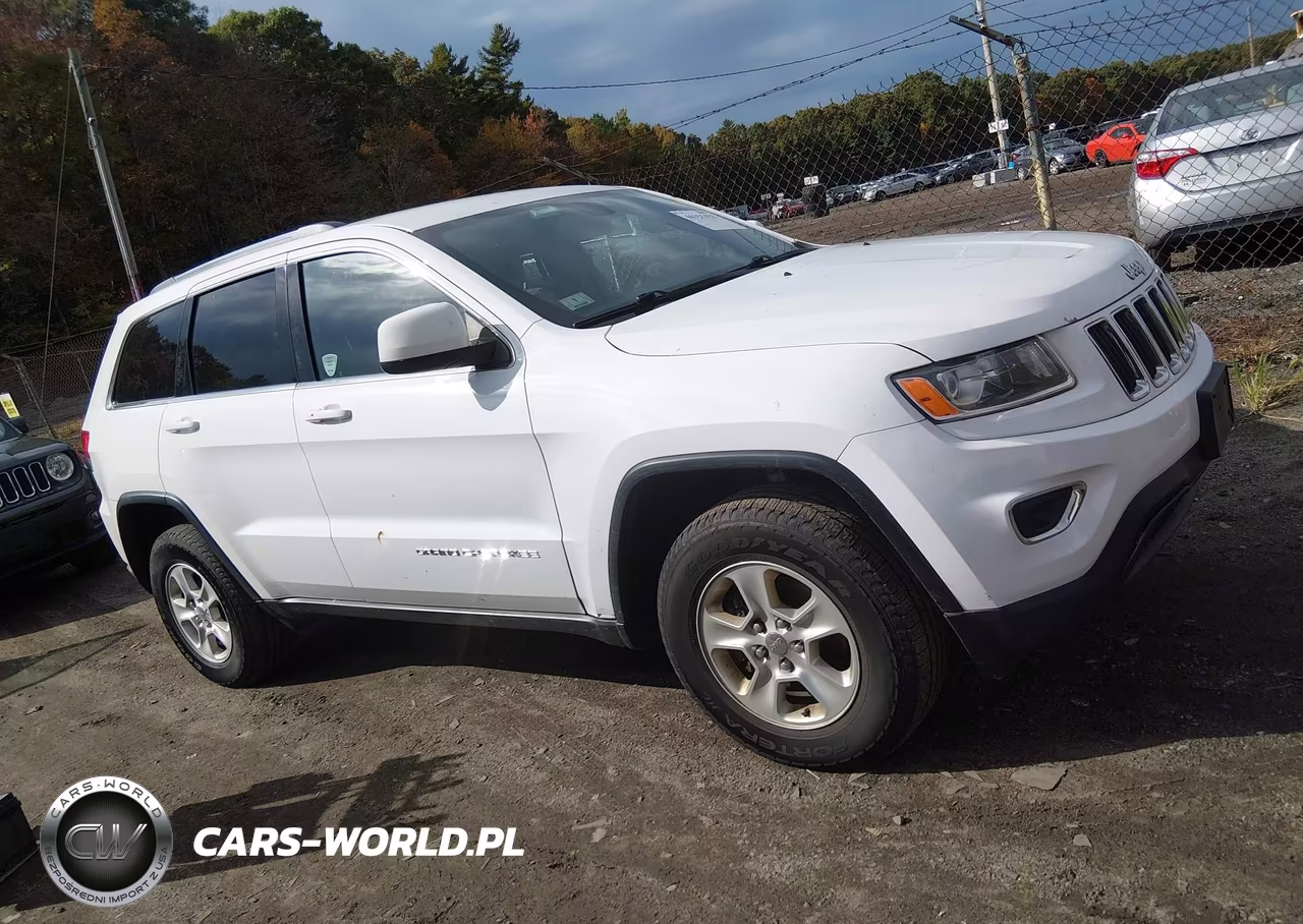 2016 Jeep Grand Cherokee Laredo VIN:1C4RJFAG4GC303410 - 13