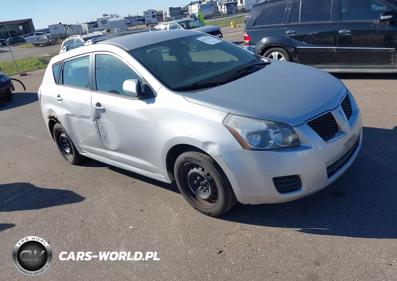 2010 Pontiac Vibe VIN:5Y2SM6E0XAZ405823 - 1