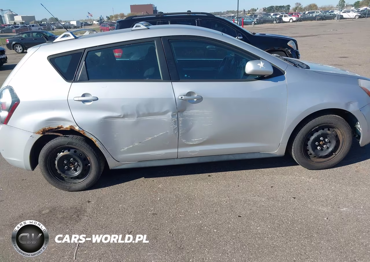 2010 Pontiac Vibe VIN:5Y2SM6E0XAZ405823 - 6