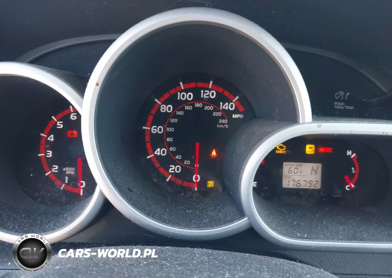 2010 Pontiac Vibe VIN:5Y2SM6E0XAZ405823 - 7