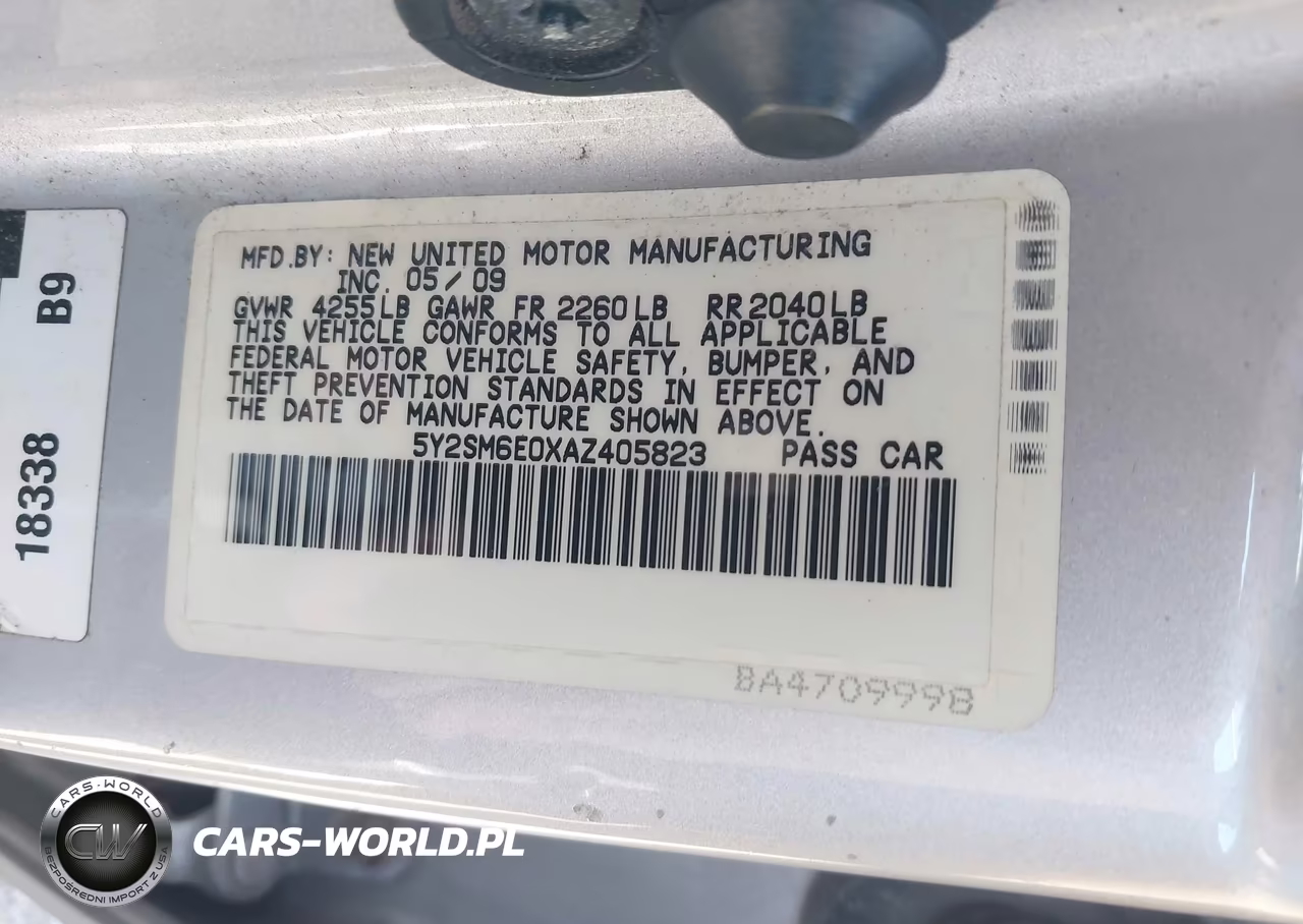 2010 Pontiac Vibe VIN:5Y2SM6E0XAZ405823 - 9
