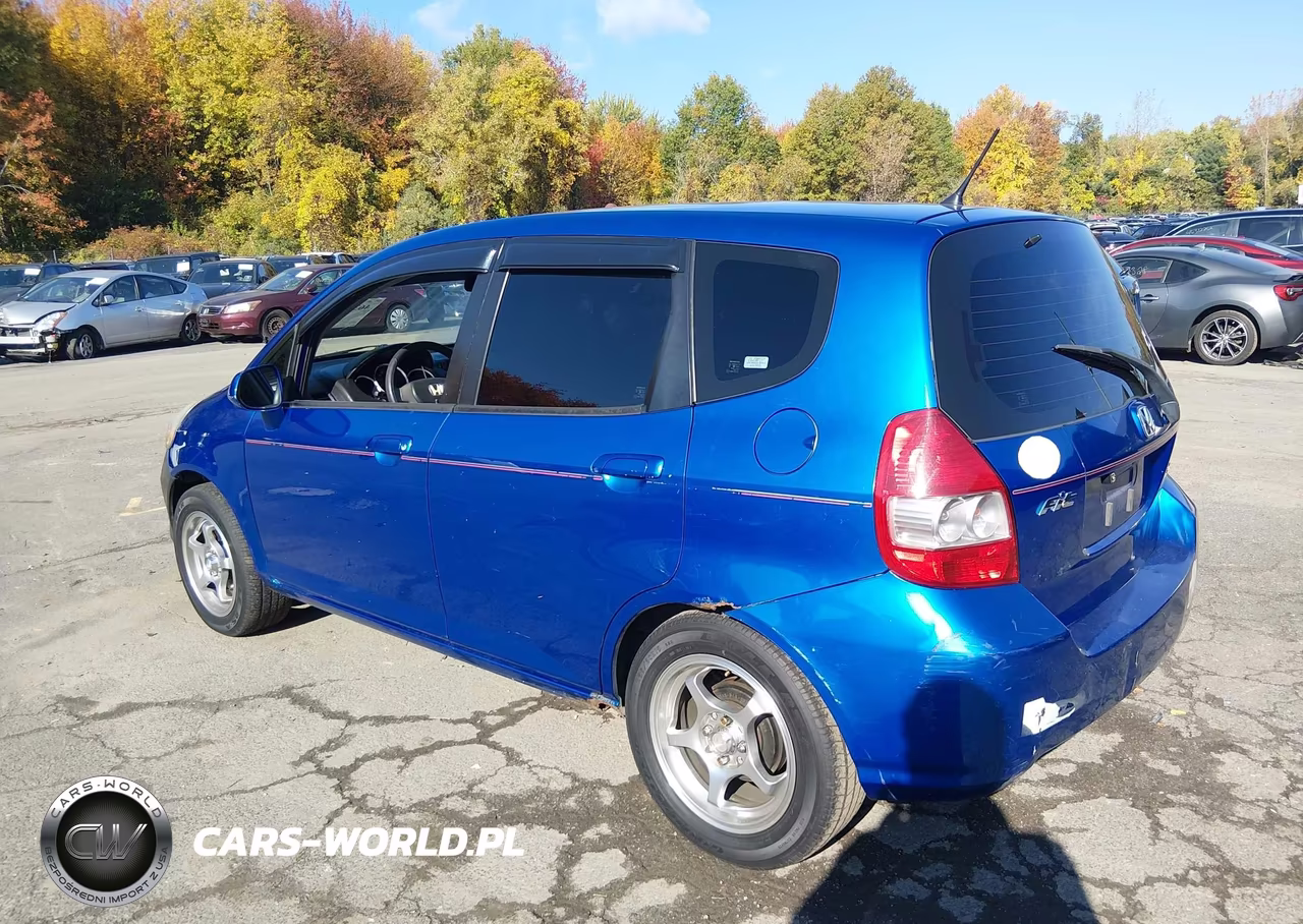 2007 Honda Fit VIN:JHMGD38407S031290 - 3