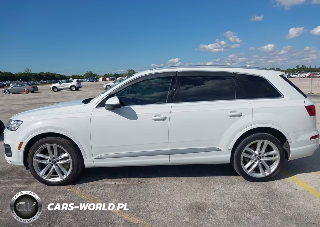 2018 Audi Q7 3.0T Premium VIN:WA1VAAF78JD034768 - 14