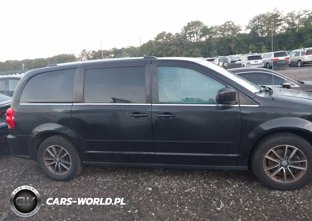 2017 Dodge Grand Caravan Sxt VIN:2C4RDGCG7HR750056 - 13