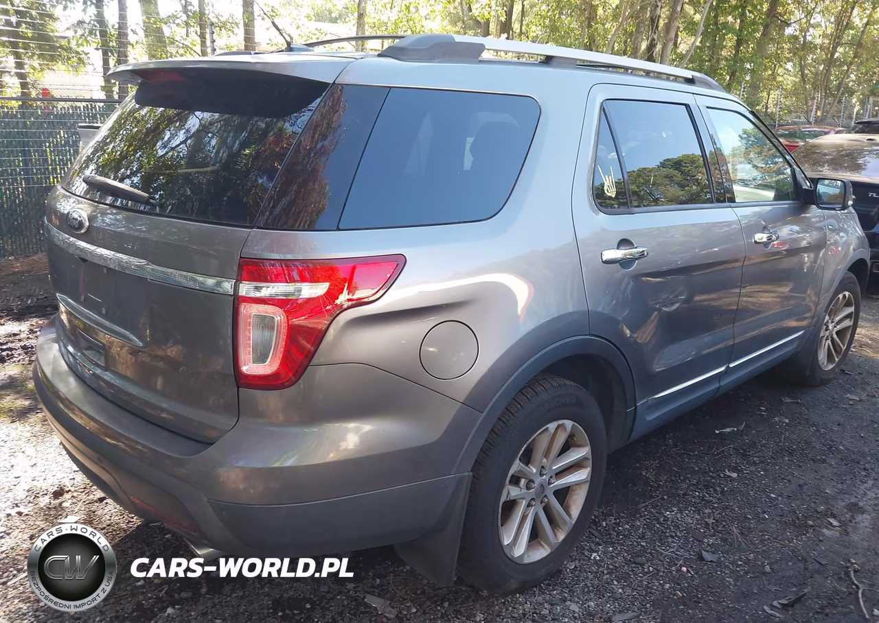 2011 Ford Explorer Xlt VIN:1FMHK7D88BGA29337 - 4