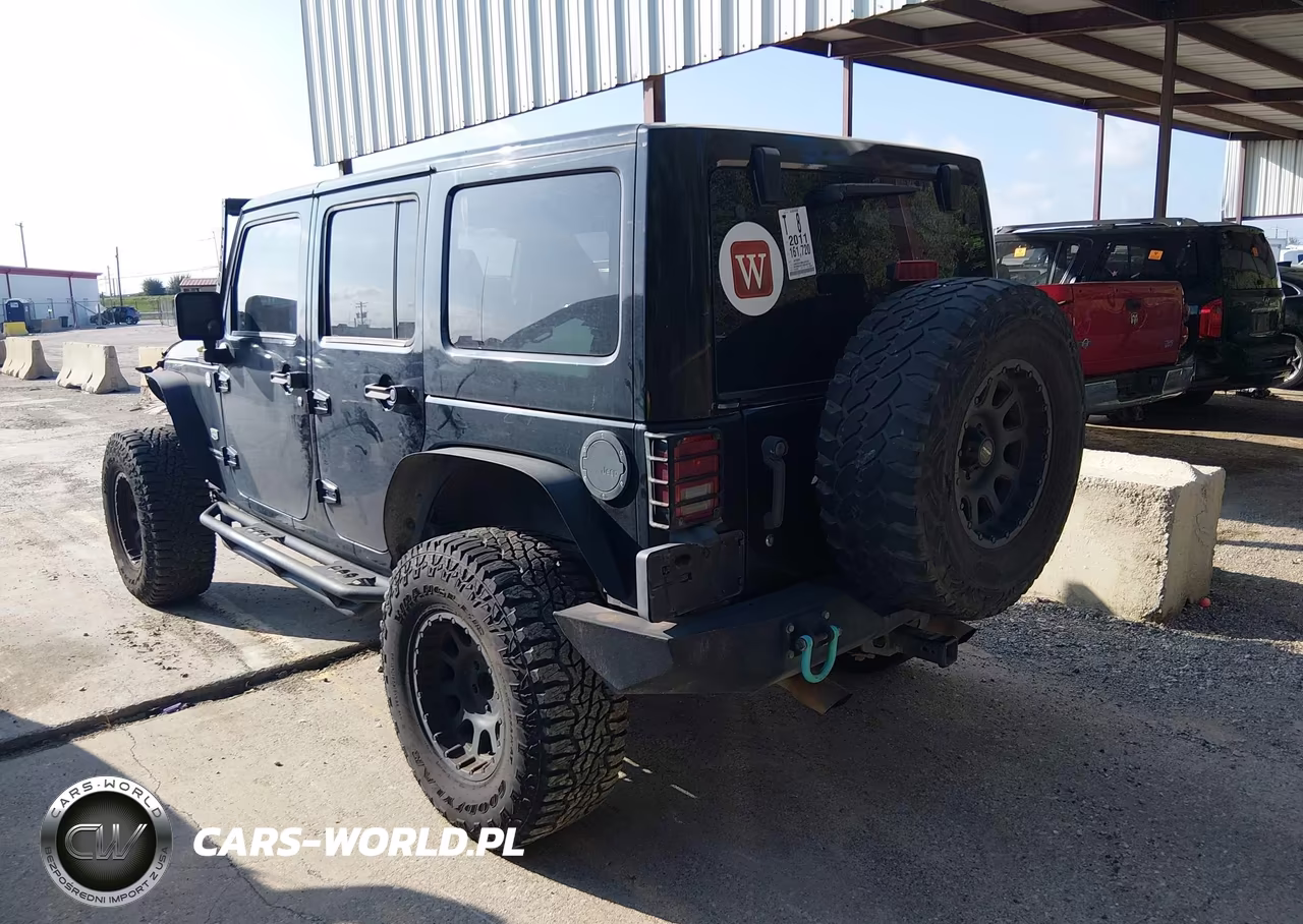 2011 Jeep Wrangler Unlimited 70Th Anniversary VIN:1J4HA7H10BL610191 - 3
