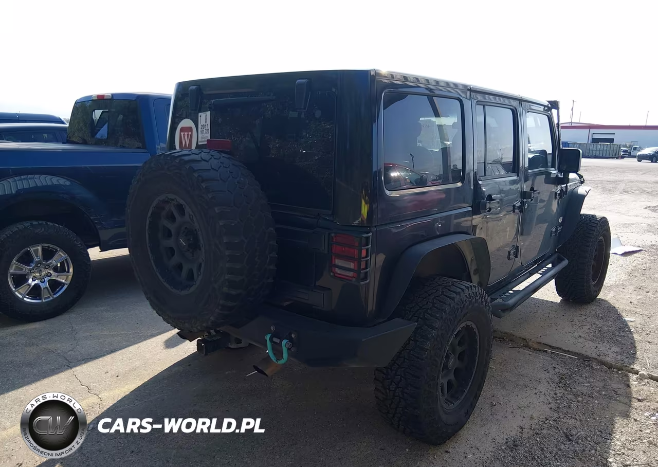 2011 Jeep Wrangler Unlimited 70Th Anniversary VIN:1J4HA7H10BL610191 - 4