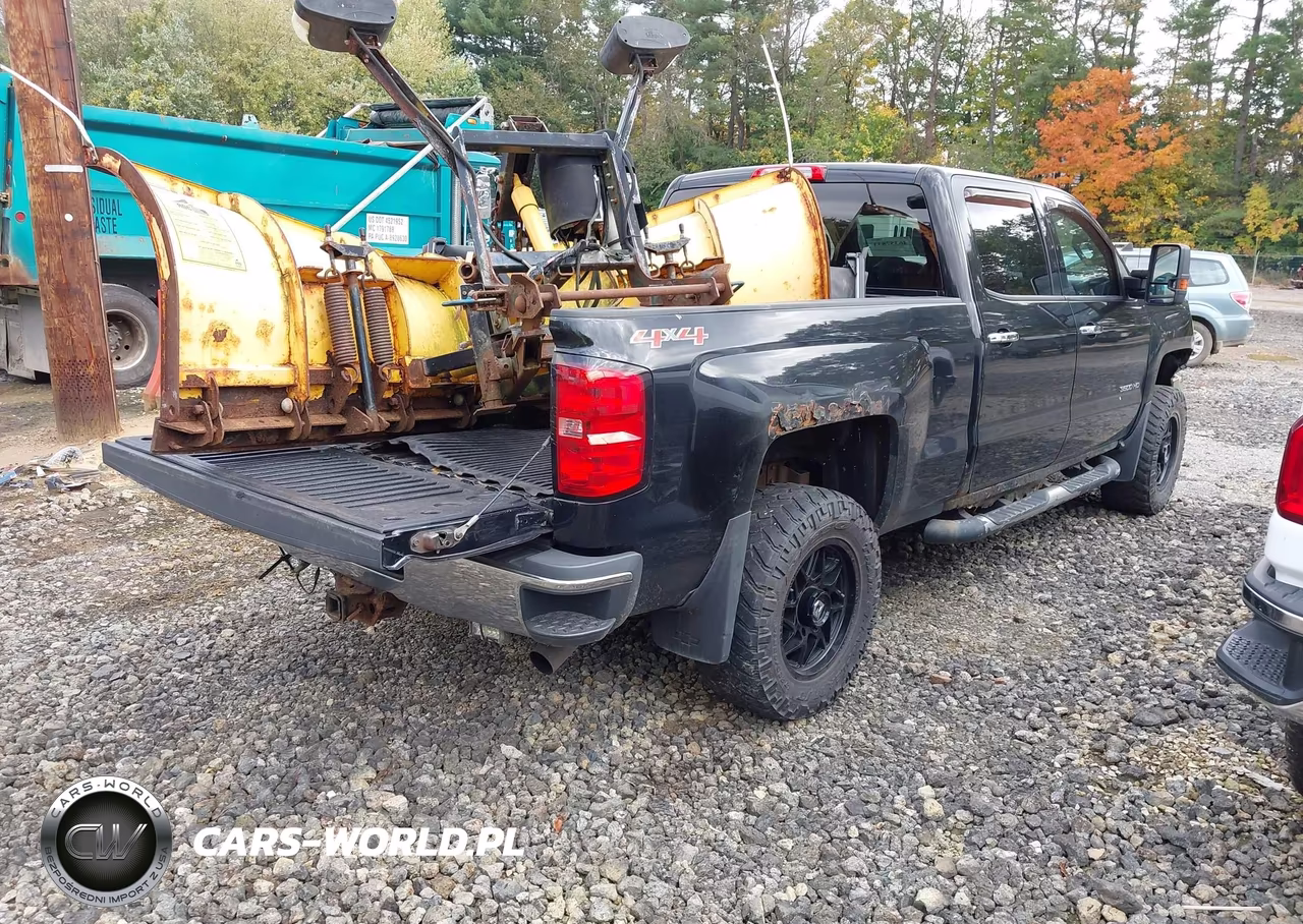 2015 Chevrolet Silverado 3500Hd Wt VIN:1GC4KYCG3FF644598 - 4