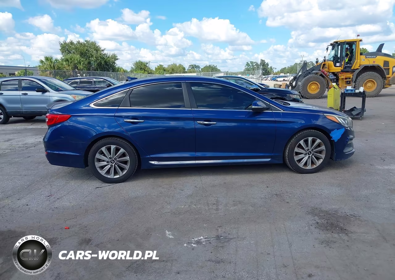 2016 Hyundai Sonata Sport VIN:5NPE34AF0GH403156 - 13