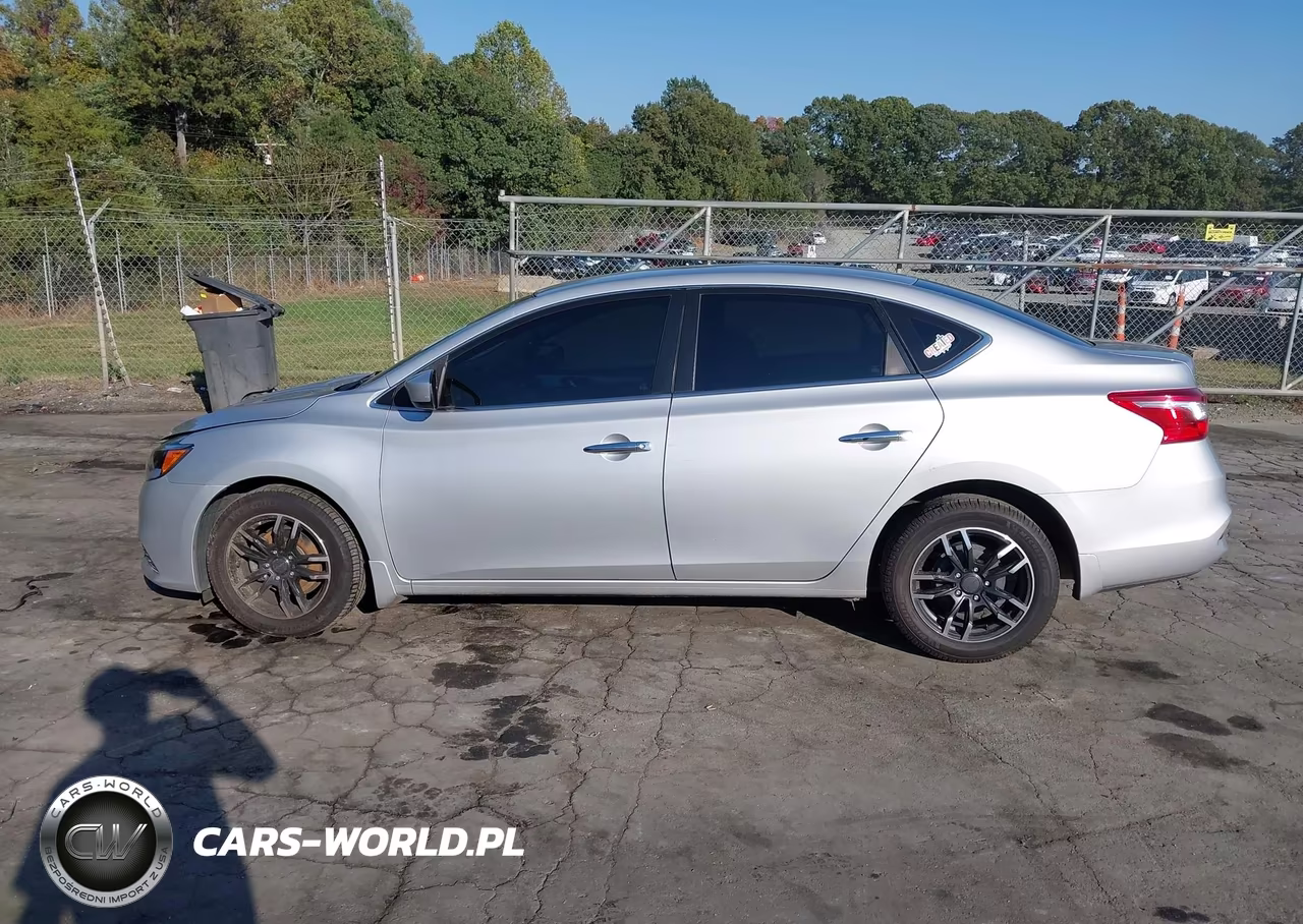 2018 Nissan Sentra S VIN:3N1AB7APXJY332749 - 14