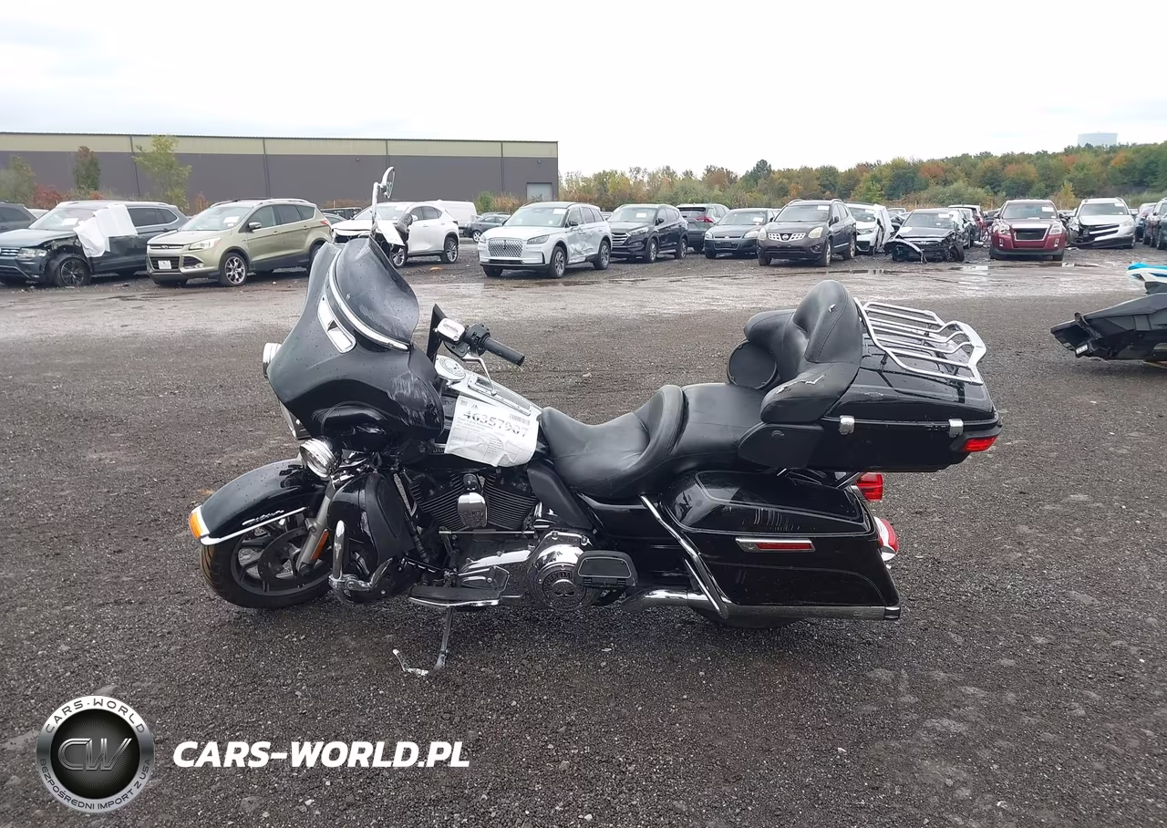 2015 Harley-Davidson Flhtcu Ultra Classic Electra Gld VIN:1HD1FCM12FB665422 - 13