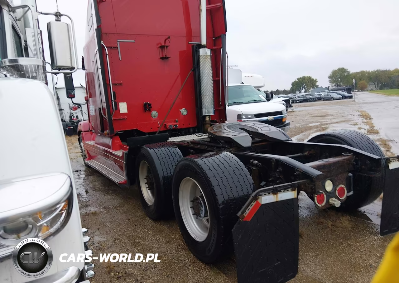 2007 Freightliner Conventional St120 VIN:1FUJBBAV27LY53053 - 3