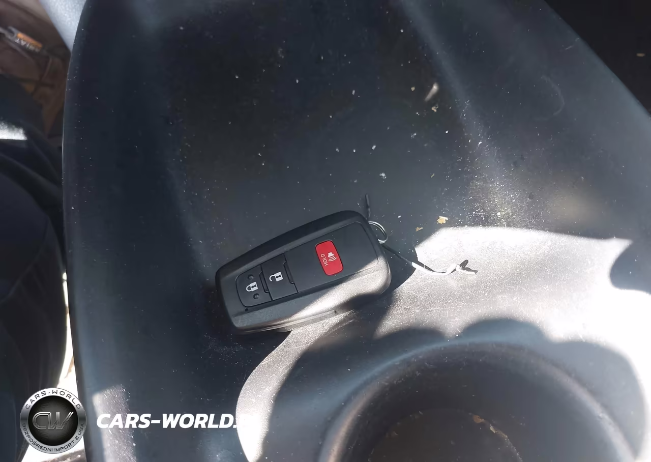 2016 Toyota Prius Two VIN:JTDKBRFU3G3009964 - 11