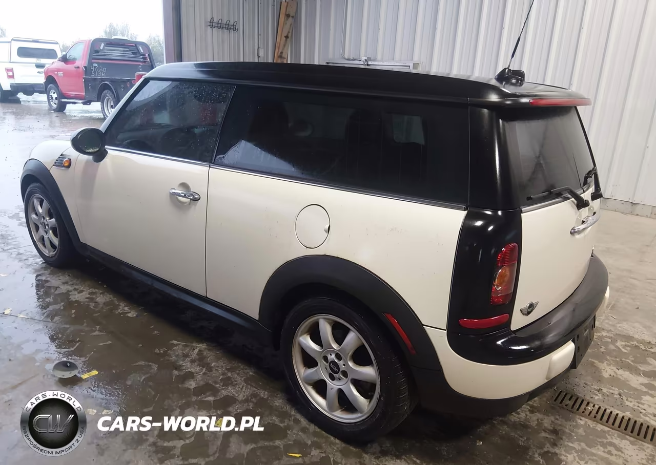 2009 Mini Cooper Clubman VIN:WMWML33559TX34451 - 3