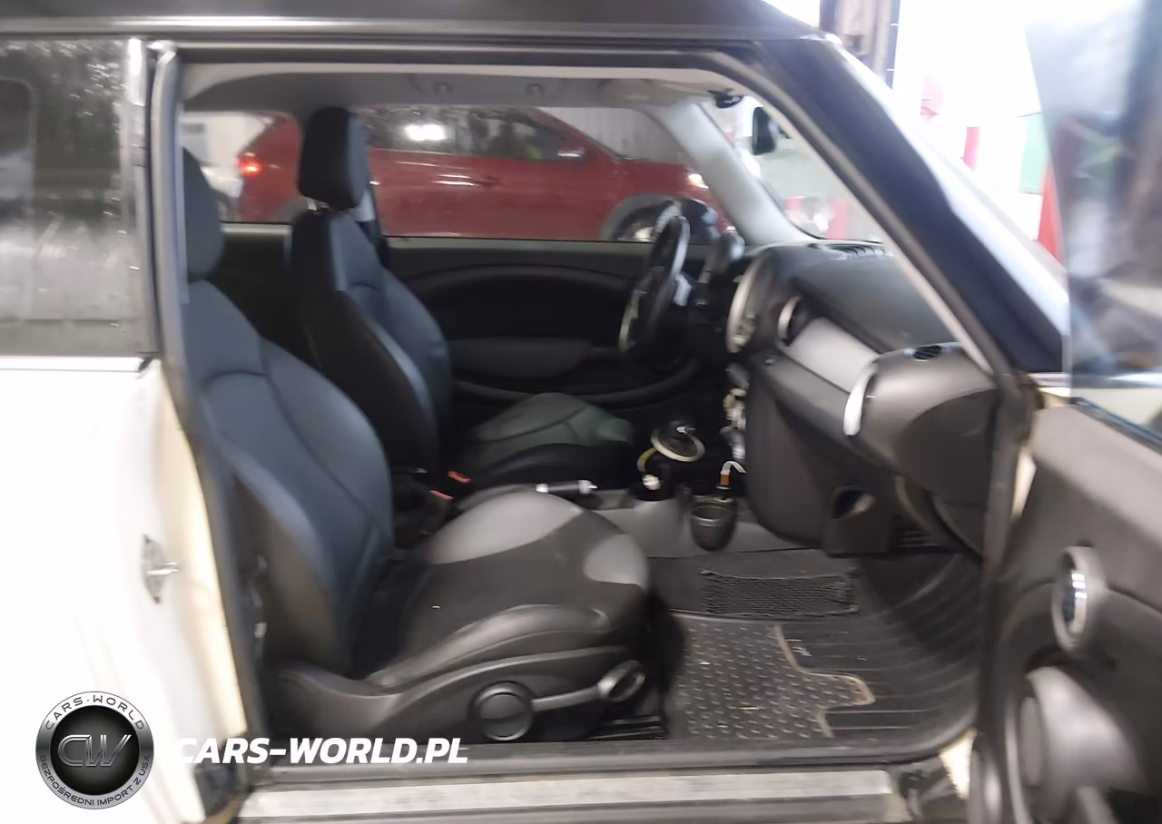 2009 Mini Cooper Clubman VIN:WMWML33559TX34451 - 5