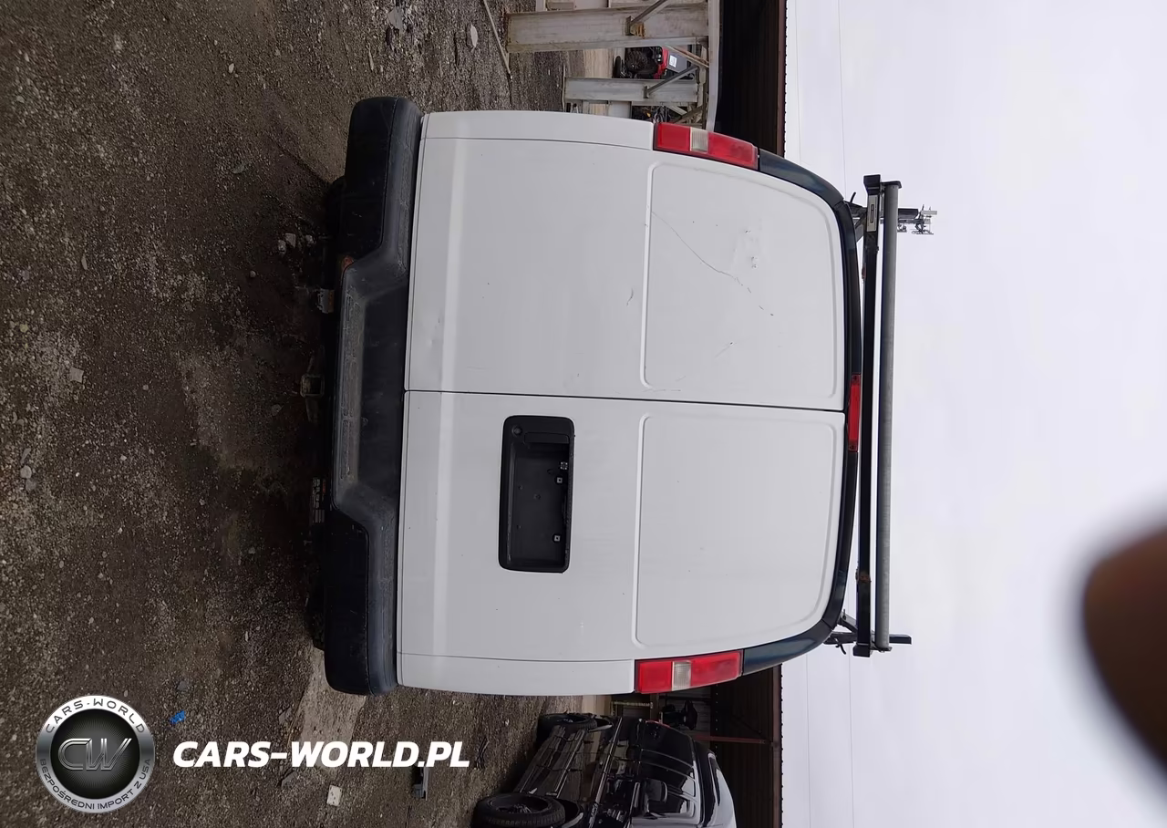 2017 Chevrolet Express 2500 Work Van VIN:1GCWGAFF2H1135235 - 16