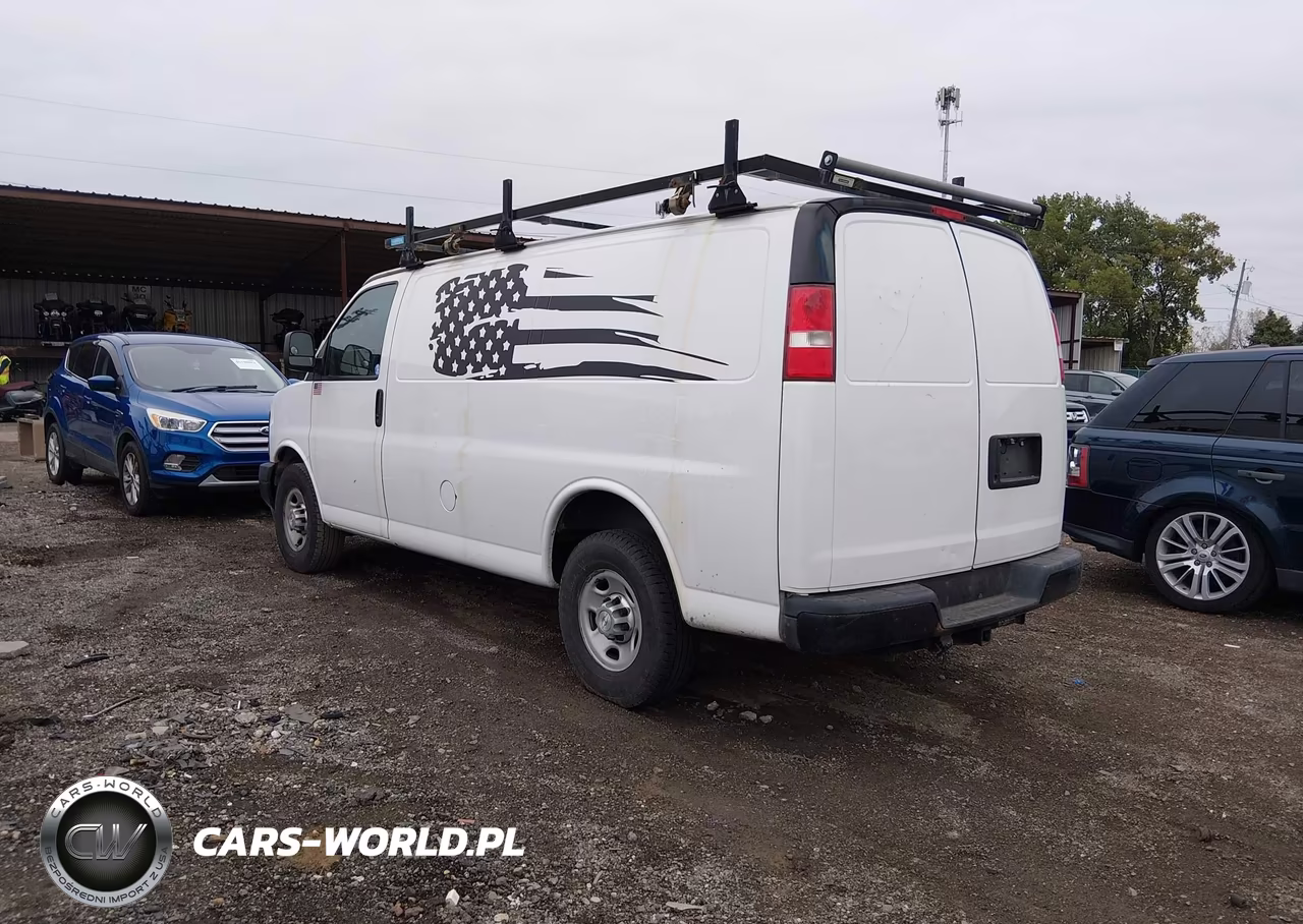 2017 Chevrolet Express 2500 Work Van VIN:1GCWGAFF2H1135235 - 3