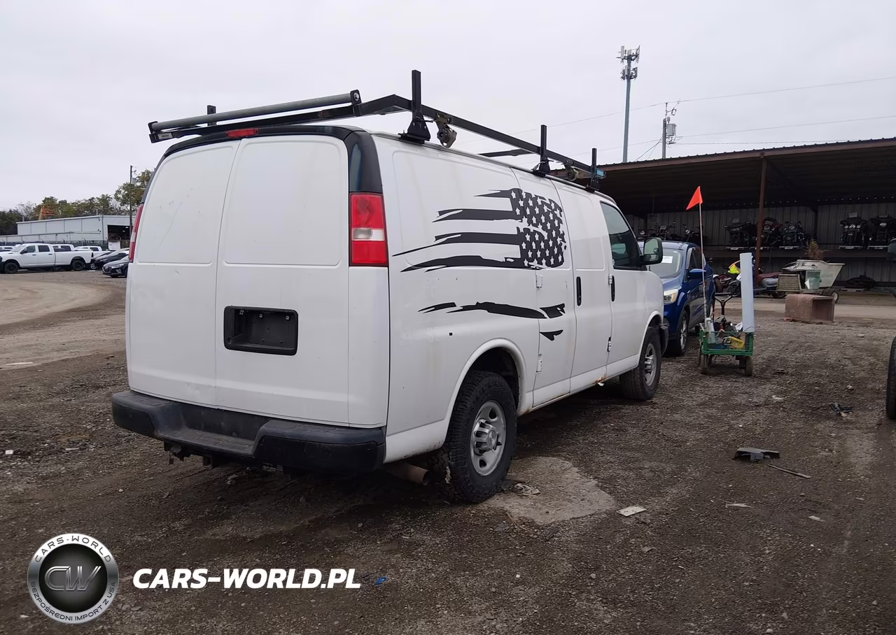 2017 Chevrolet Express 2500 Work Van VIN:1GCWGAFF2H1135235 - 4