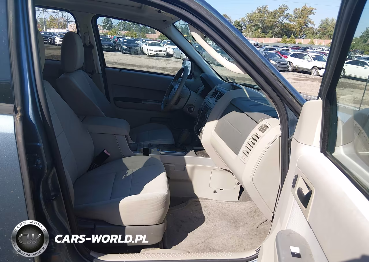 2010 Ford Escape Xlt VIN:1FMCU9DG8AKC06150 - 5