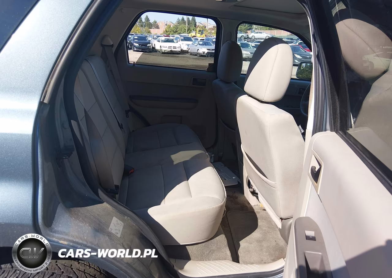 2010 Ford Escape Xlt VIN:1FMCU9DG8AKC06150 - 8