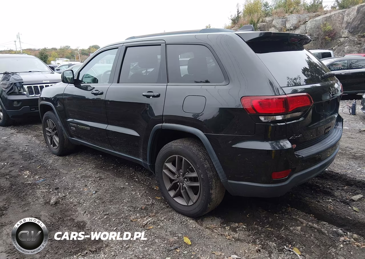 2016 Jeep Grand Cherokee 75Th Anniversary VIN:1C4RJFAG1GC408454 - 3
