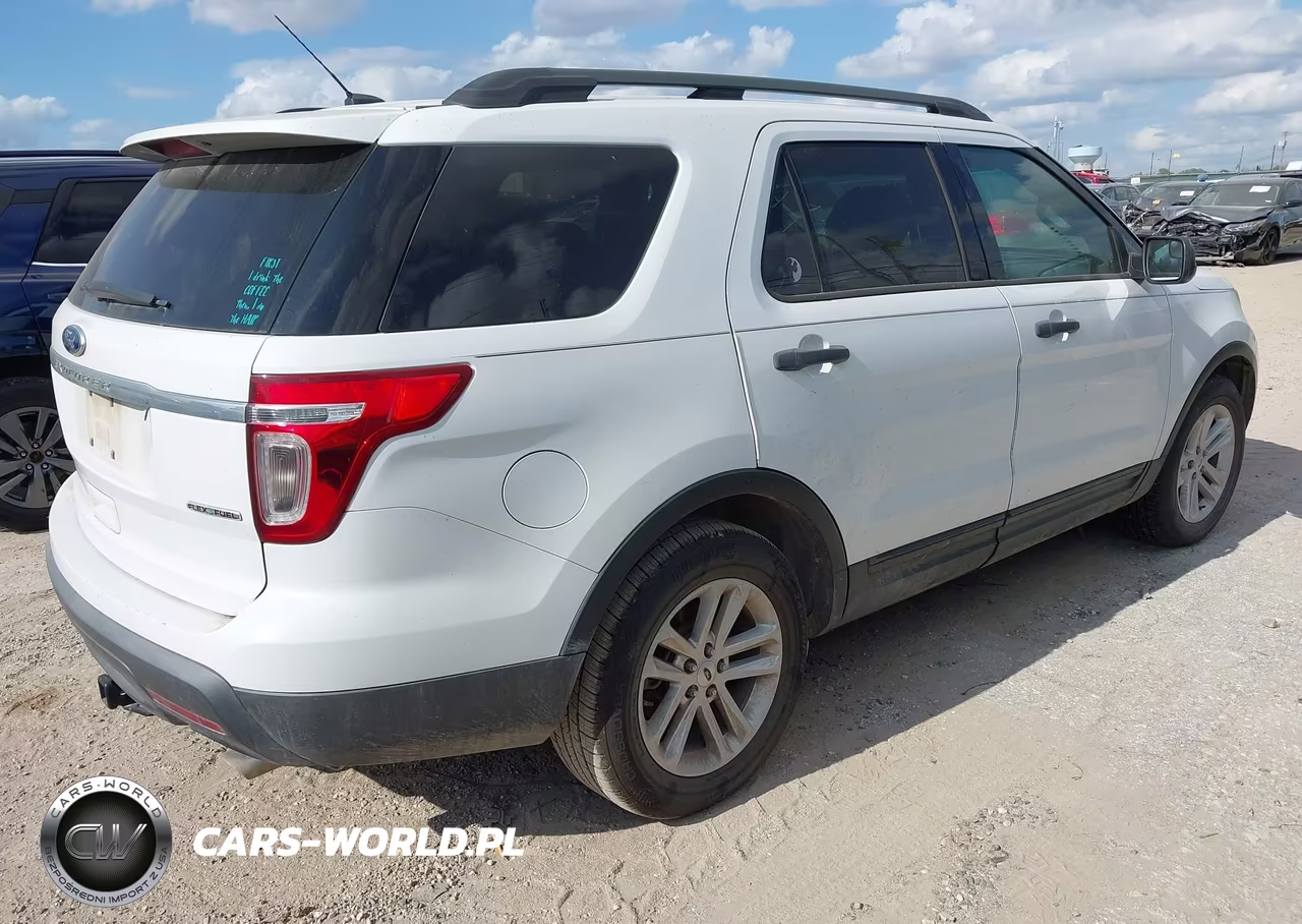 2015 Ford Explorer VIN:1FM5K7B8XFGA64540 - 4