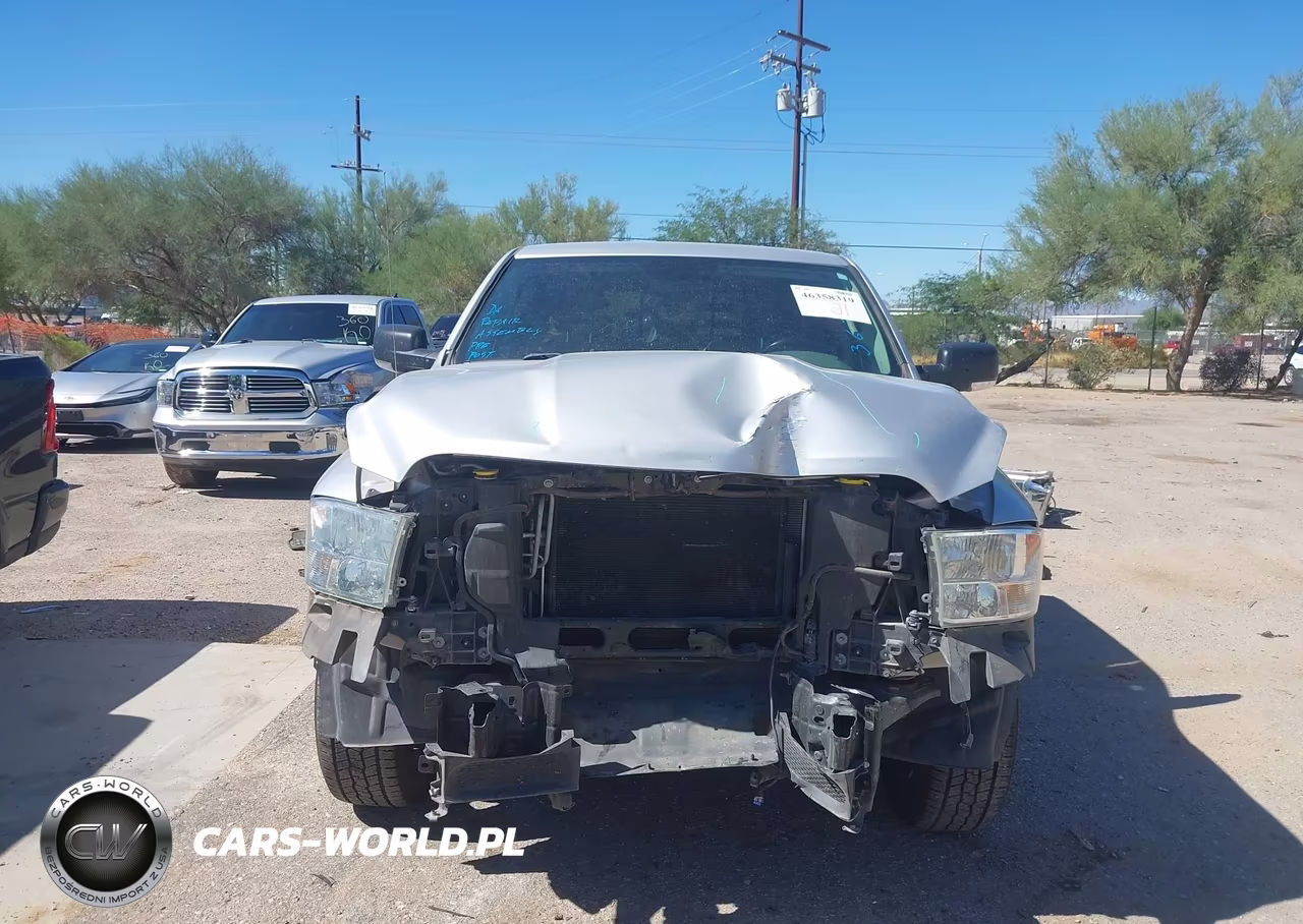 2018 Ram 1500 Big Horn 4X4 6'4 Box VIN:1C6RR7GT6JS244125 - 13