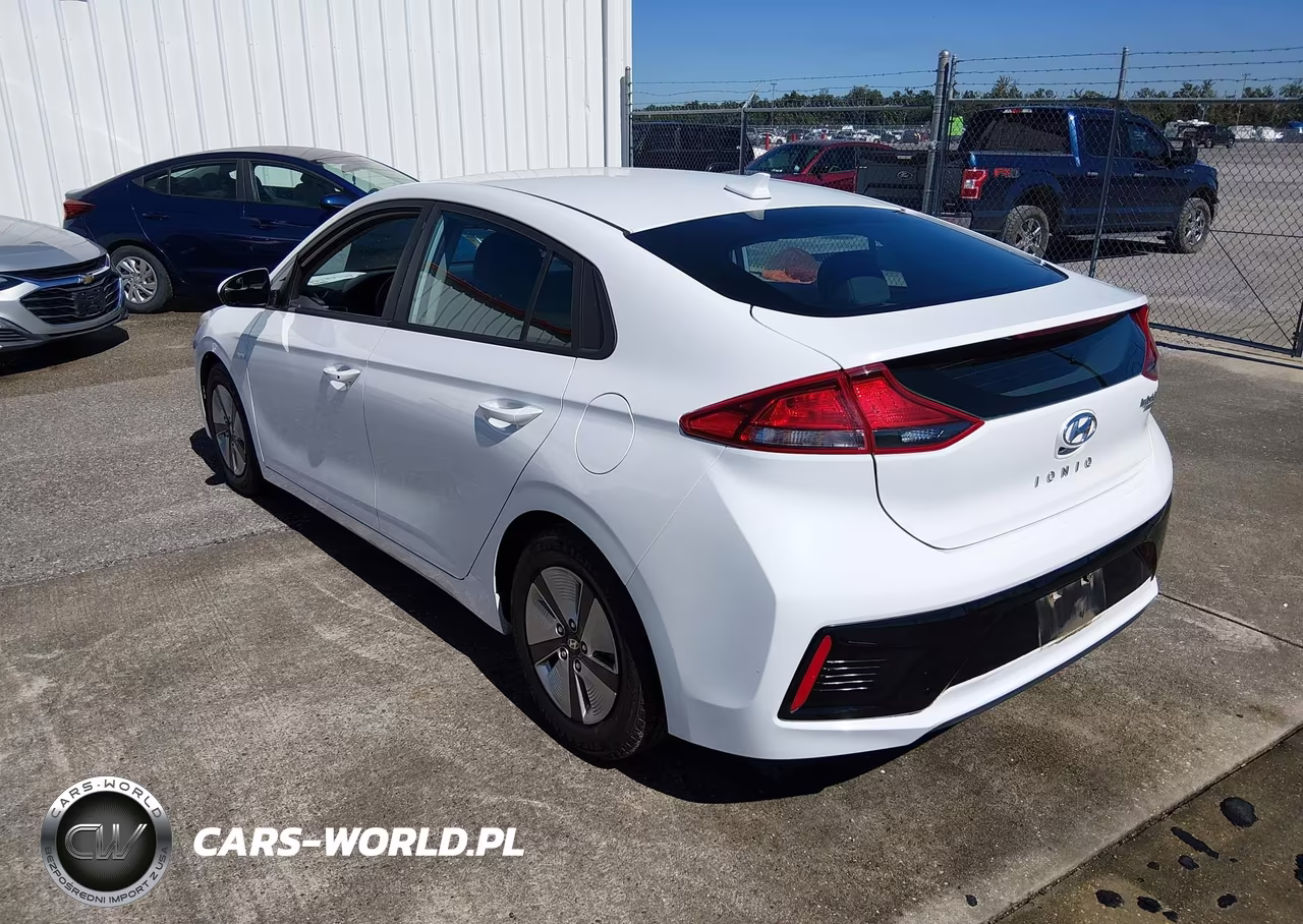 2018 Hyundai Ioniq Hybrid Blue VIN:KMHC65LC5JU100423 - 3
