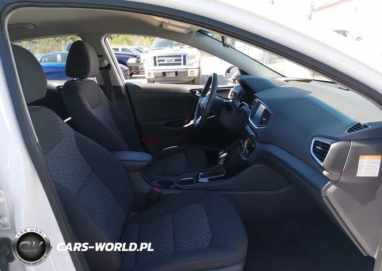 2018 Hyundai Ioniq Hybrid Blue VIN:KMHC65LC5JU100423 - 5