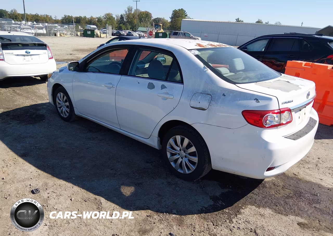 2013 Toyota Corolla Le VIN:5YFBU4EE7DP140860 - 3