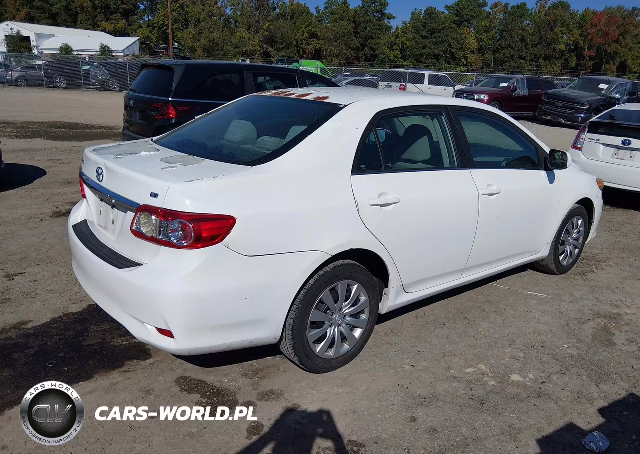 2013 Toyota Corolla Le VIN:5YFBU4EE7DP140860 - 4