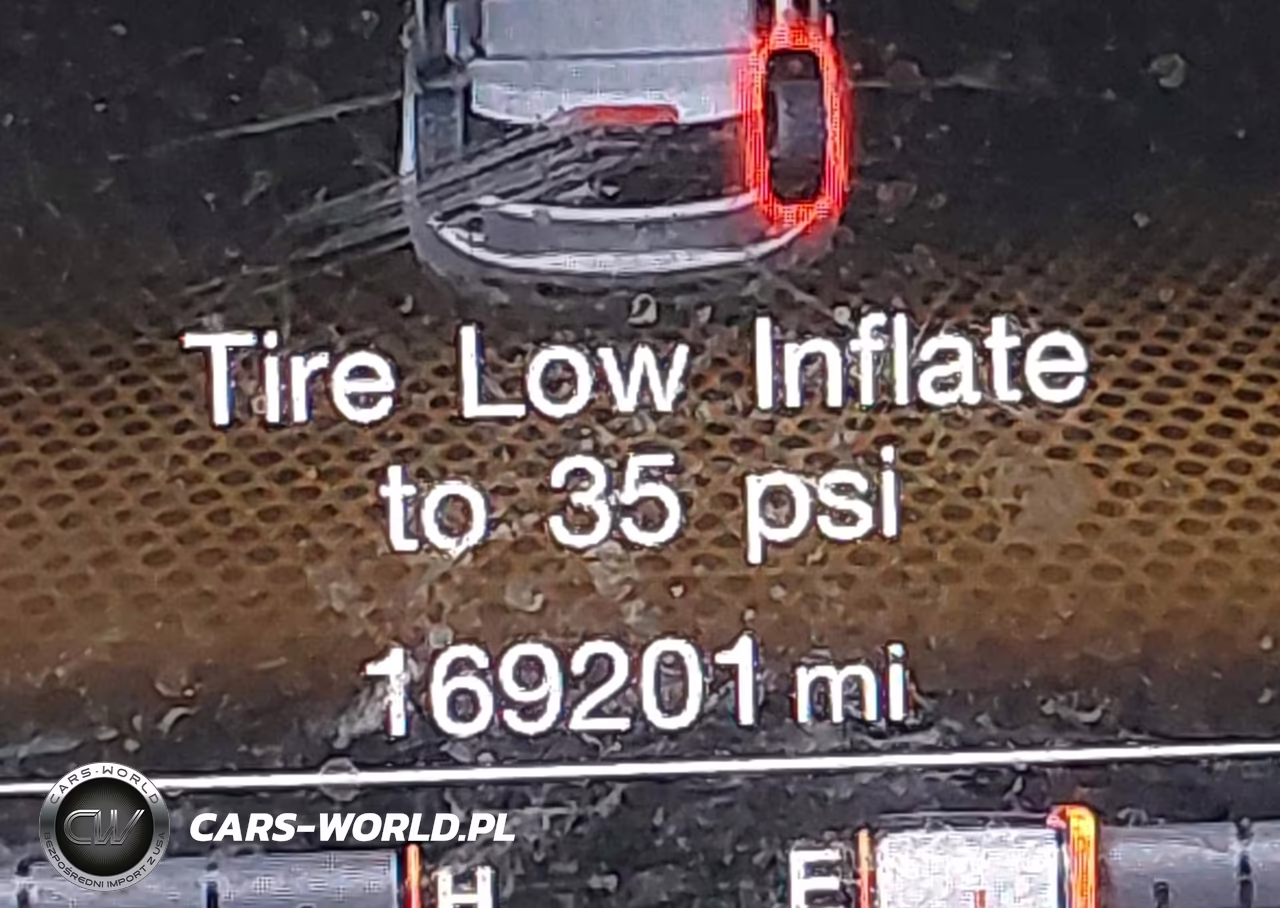 2018 Jeep Renegade Trailhawk 4X4 VIN:ZACCJBCB3JPG90891 - 15