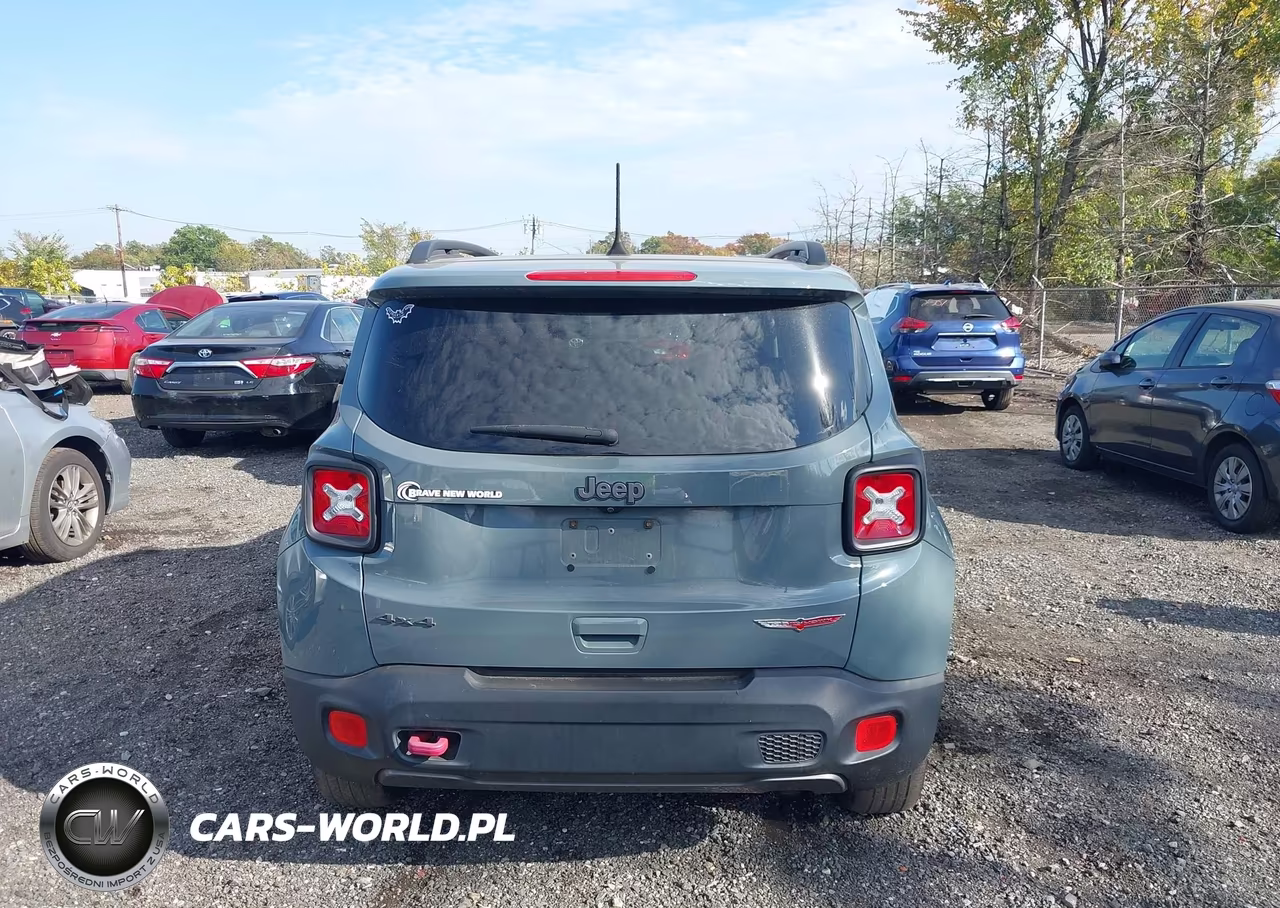 2018 Jeep Renegade Trailhawk 4X4 VIN:ZACCJBCB3JPG90891 - 16