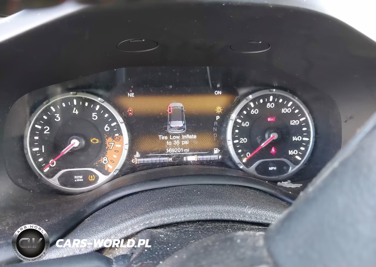 2018 Jeep Renegade Trailhawk 4X4 VIN:ZACCJBCB3JPG90891 - 7