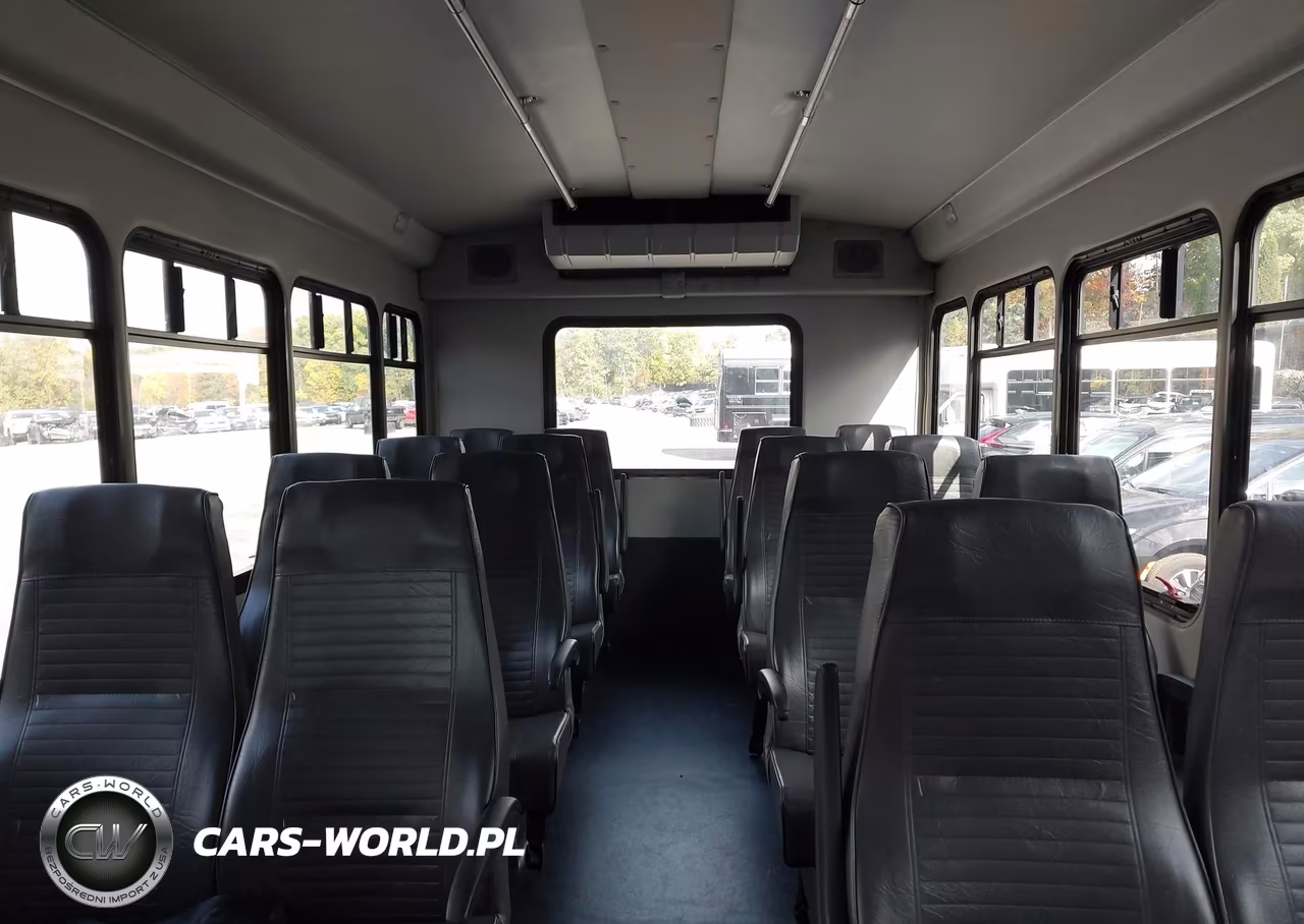 2022 Ford E-450 Cutaway VIN:1FDFE4FN4NDC21764 - 8