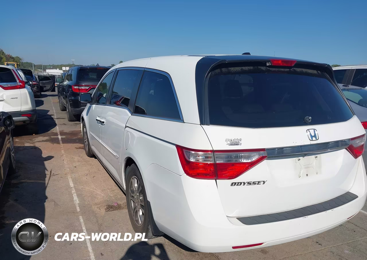 2013 Honda Odyssey Ex-L VIN:5FNRL5H63DB046319 - 3