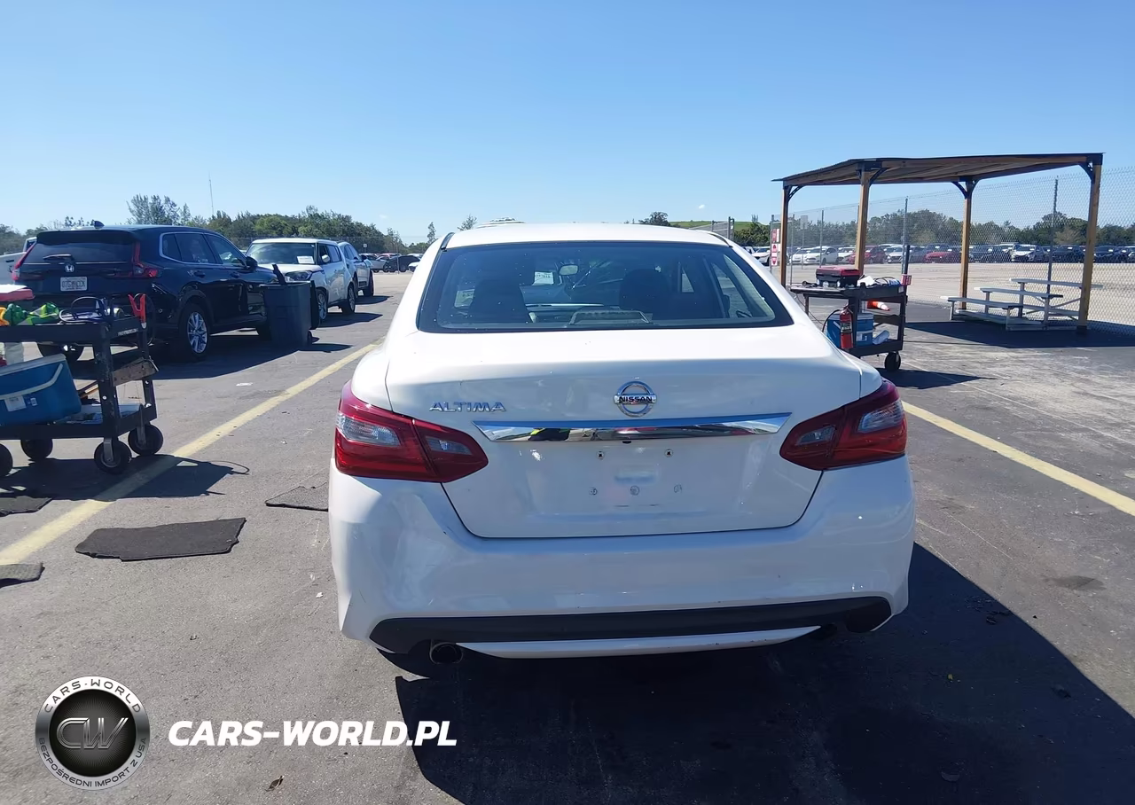 2018 Nissan Altima 2.5 S VIN:1N4AL3AP6JC214800 - 16