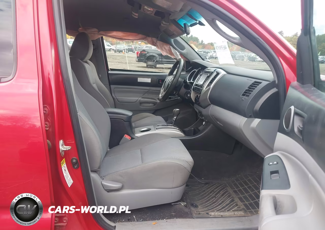 2015 Toyota Tacoma Base V6 VIN:3TMLU4EN1FM176025 - 5