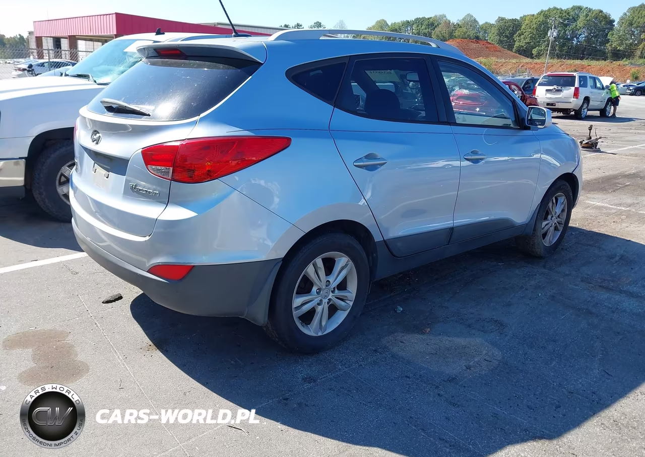 2011 Hyundai Tucson Gls VIN:KM8JU3AC3BU198244 - 4