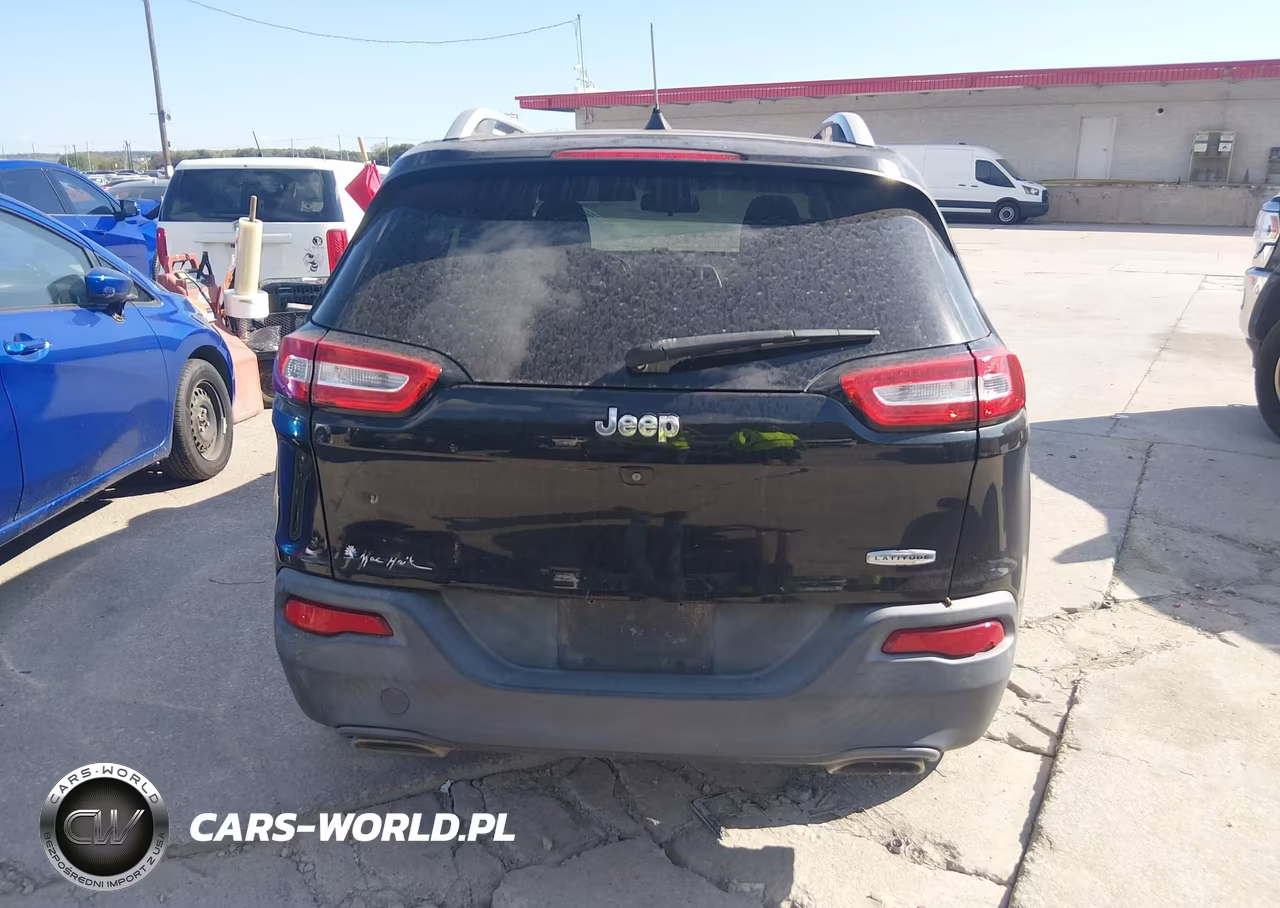 2016 Jeep Cherokee Latitude VIN:1C4PJLCS9GW258485 - 16