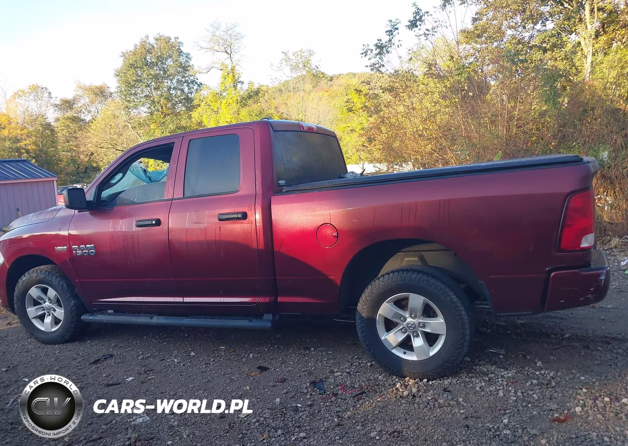 2018 Ram 1500 Express 4X4 6'4 Box VIN:1C6RR7FT6JS221638 - 14