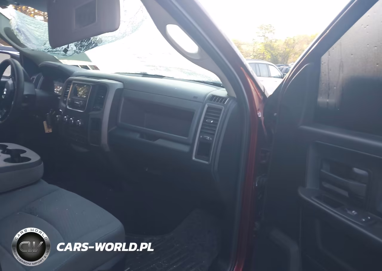 2018 Ram 1500 Express 4X4 6'4 Box VIN:1C6RR7FT6JS221638 - 5
