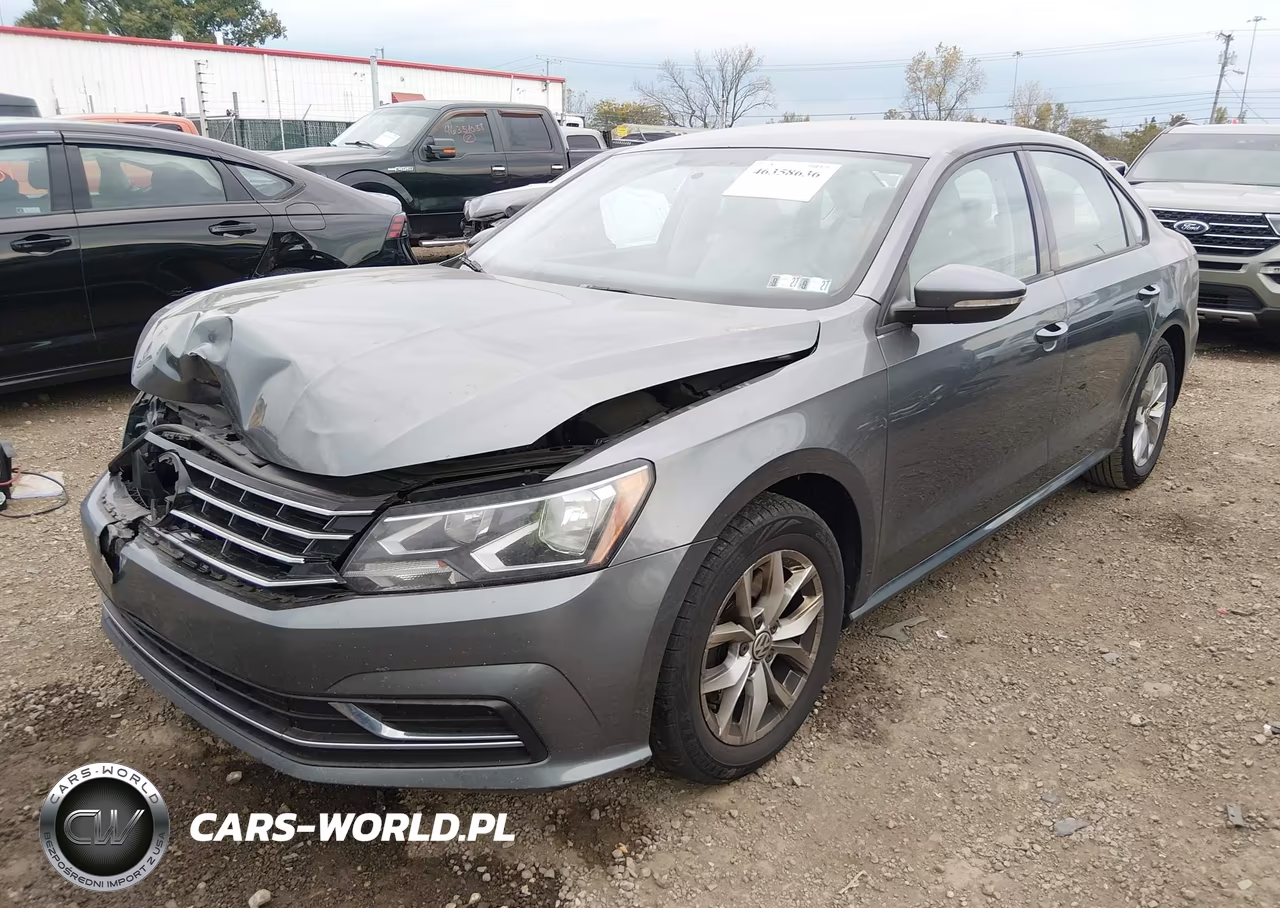 2018 Volkswagen Passat 2.0T R-Line-2.0T S VIN:1VWAA7A33JC001918 - 2