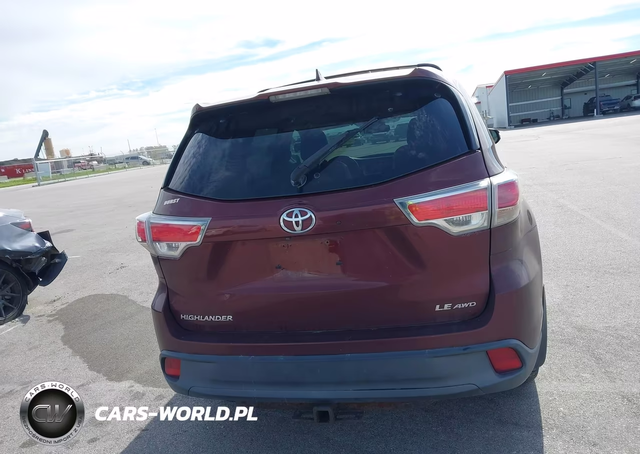 2015 Toyota Highlander Le Plus V6 VIN:5TDBKRFH5FS099389 - 17