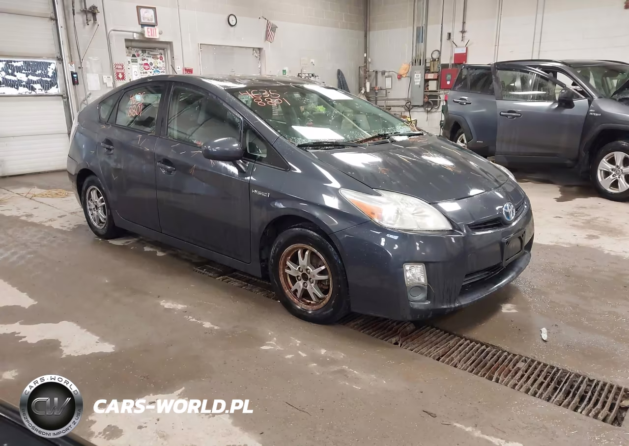 2011 Toyota Prius Two – zdjęcie 1 z 16