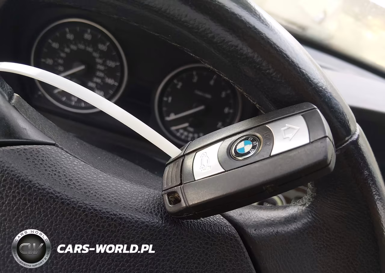 2011 BMW 328I xDrive VIN:WBAPK5C59BA662800 - 11