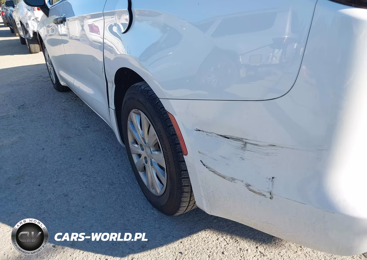 2020 Chrysler Voyager L VIN:2C4RC1AG9LR287509 - 17